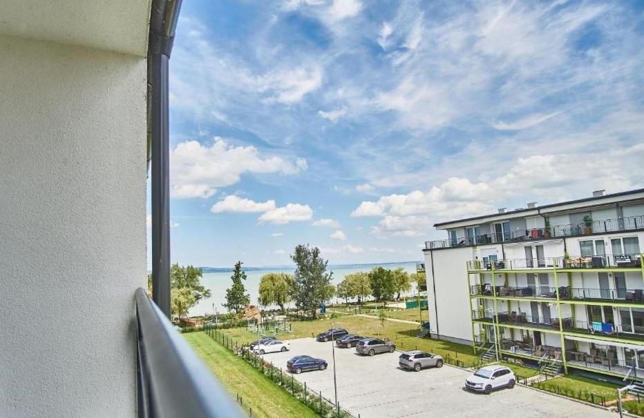 Chill & Relax Apartment Шіофок Екстер'єр фото